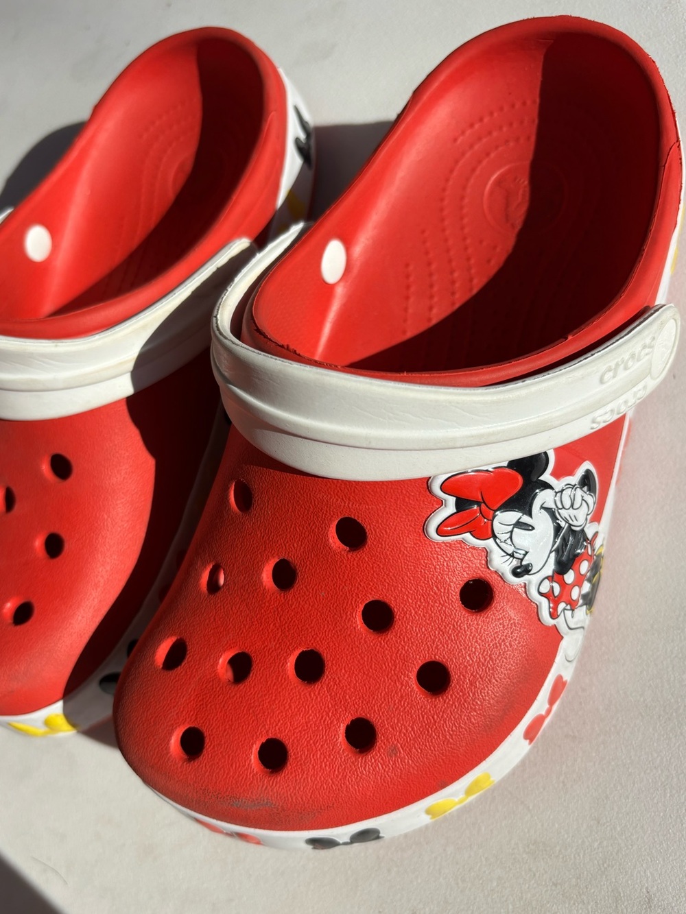 CROCS Kids' Red and White Minnie Mouse Clogs